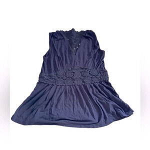 EUC Anthropologie Brand Navy Crochet Cotton top small beauty